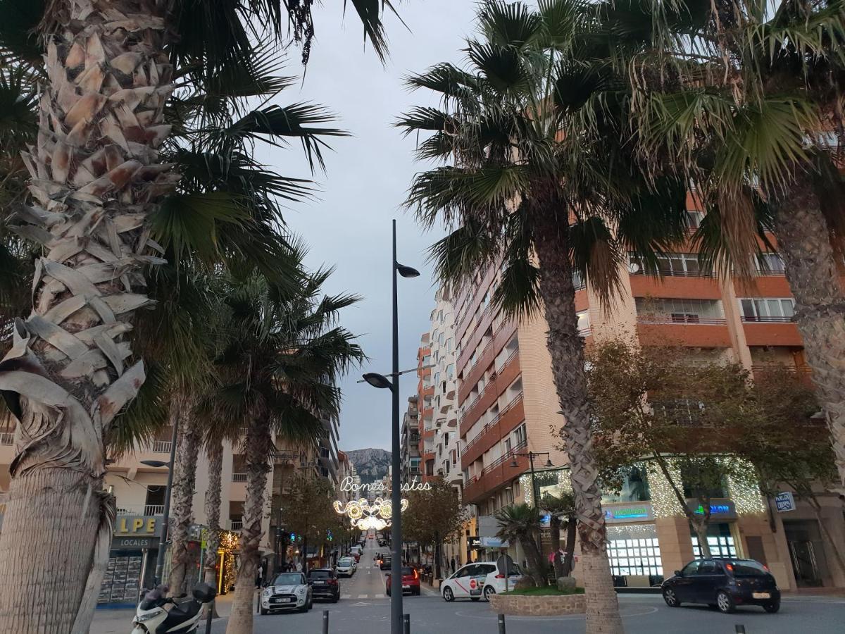 By The Beach كاليبي المظهر الخارجي الصورة